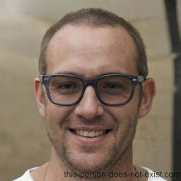 /data/examples/images/example-user-photo.jpg