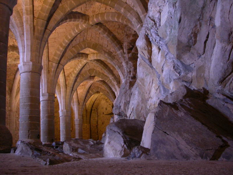 /resources/Basement-of-chillon-castle.jpg